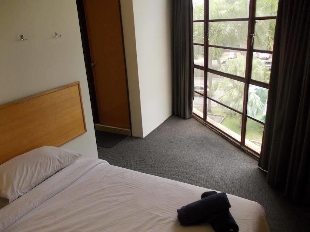 Hotel Sri Sutra - Bandar Sunway 3 Petaling Jaya Exteriör bild
