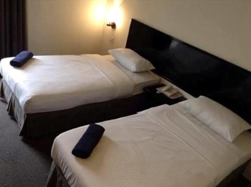 Hotel Sri Sutra - Bandar Sunway 3 Petaling Jaya Exteriör bild