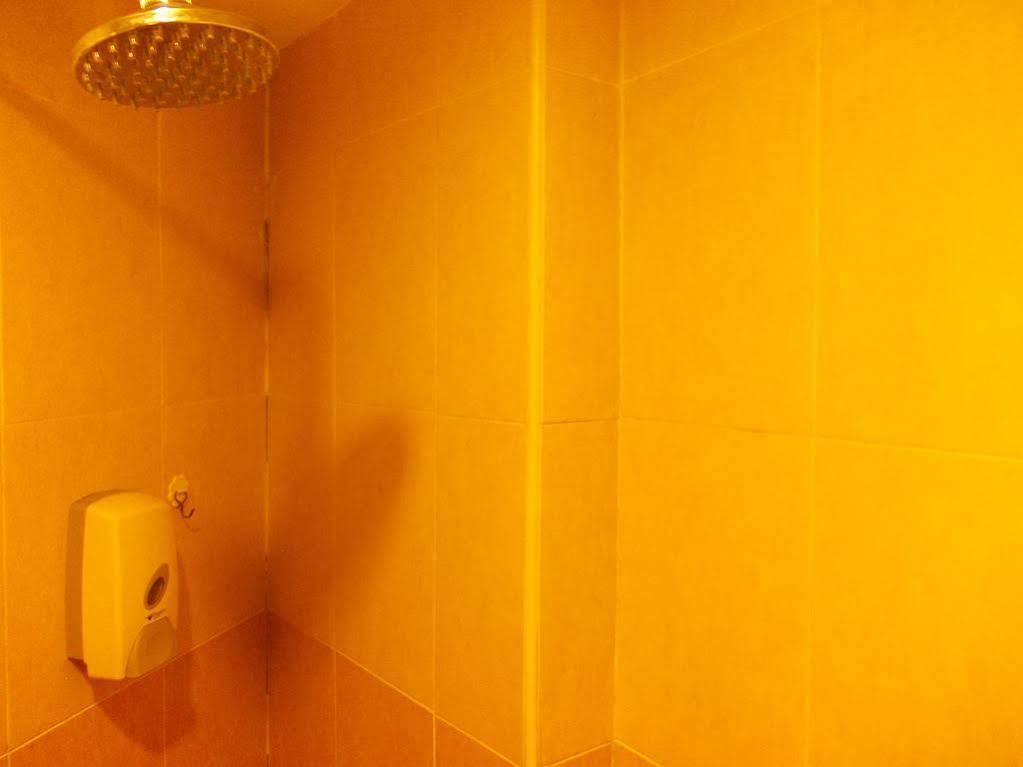 Hotel Sri Sutra - Bandar Sunway 3 Petaling Jaya Exteriör bild